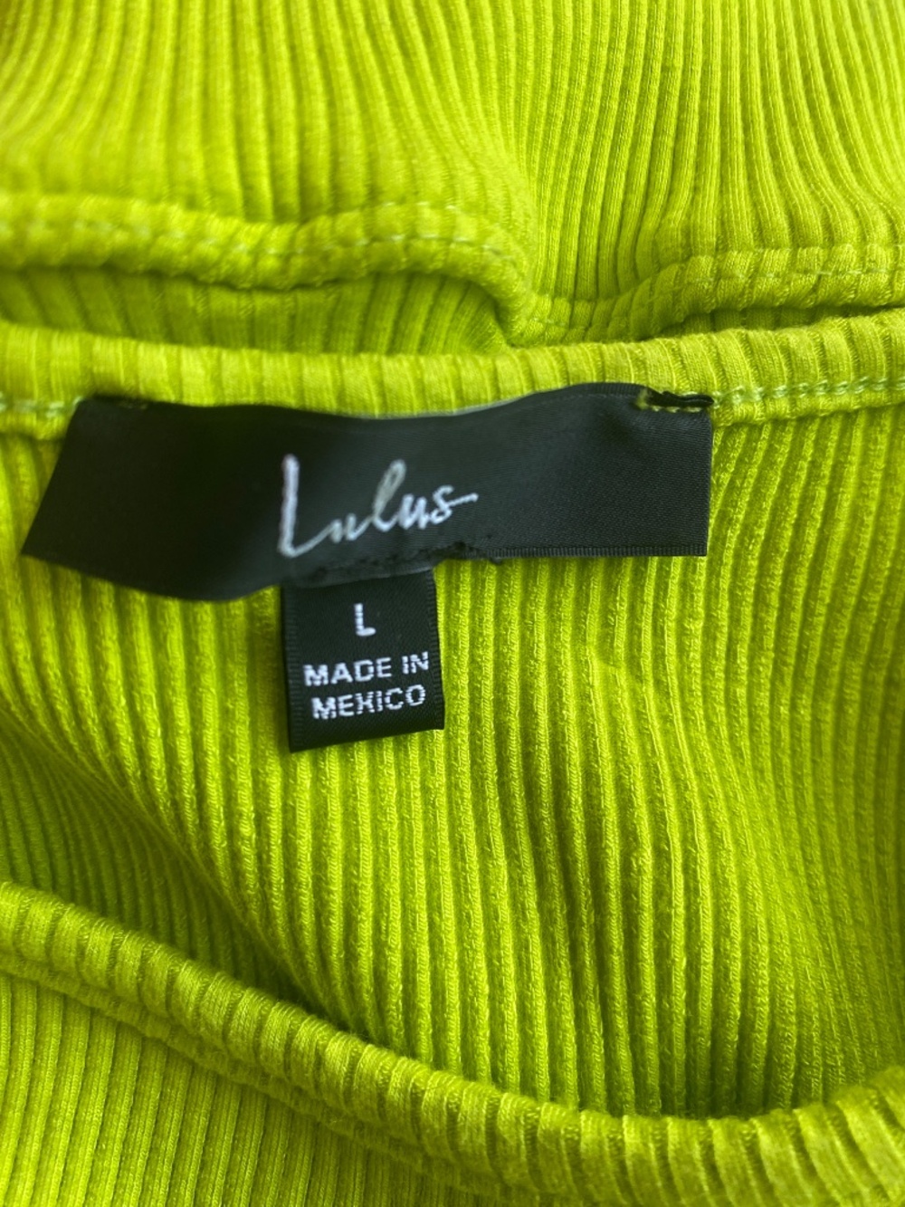 Lulu’s L Ribbed Crop Top - Picture 3 of 12